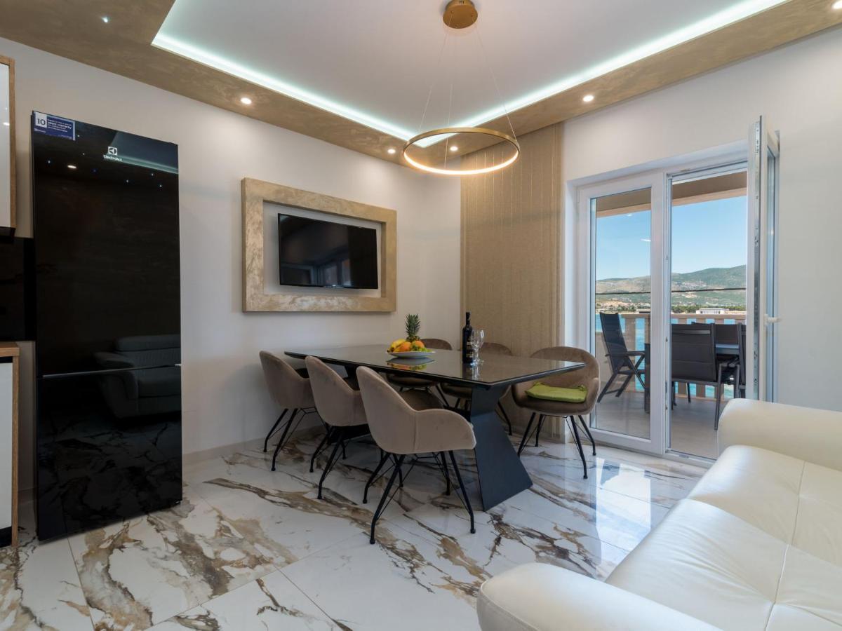Apartment Mornar-3 By Interhome Trogir Exterior foto